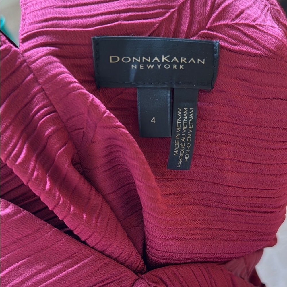 NWOT Donna Karan Red V neck Gown sz 4 - Picture 7 of 7
